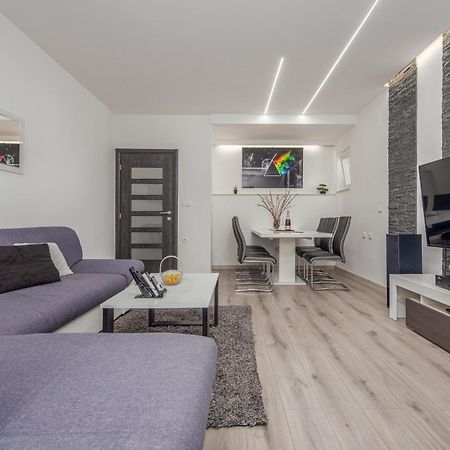 Floyd Apartamento Bibinje Exterior foto